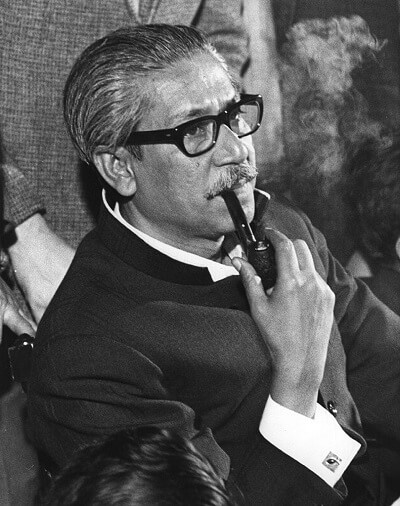 বঙ্গবন্ধু শেখ মুজিবুর রহমান(ঢাকা বিশ্ববিদ্যালয়ের কৃতি শিক্ষার্থীরা)